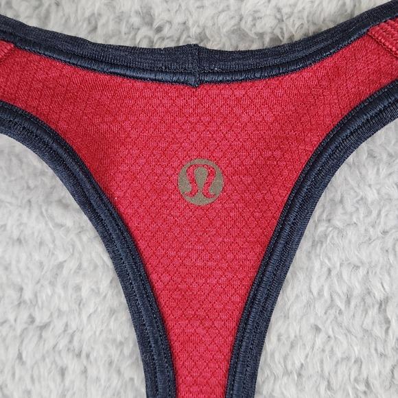 Lululemon Tank Top Womens Sz 8 Magenta Racerback Seamless Athletic Yoga Gym - Picture 2 of 13